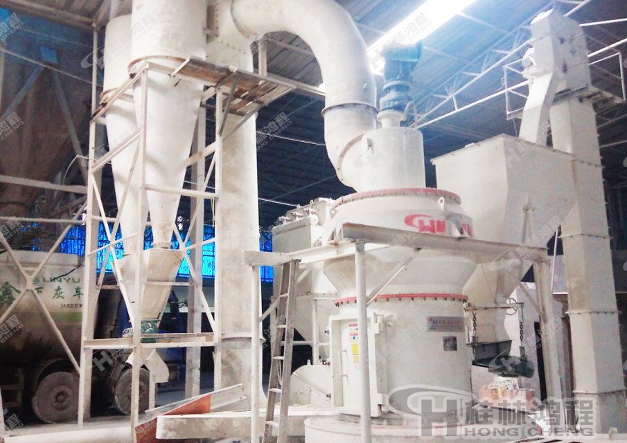 新型高效雷蒙磨粉機(jī)，200目活性炭，小型活性炭生產(chǎn)設(shè)備，活性炭整套生產(chǎn)設(shè)備
