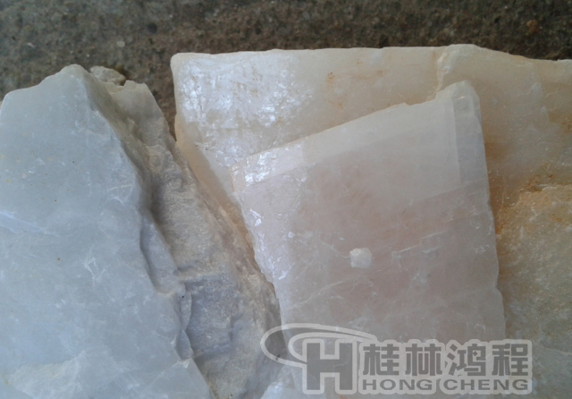長石，長石粉，長石的用途