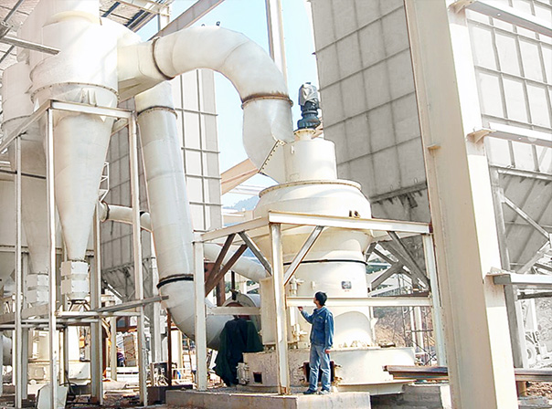大型非金屬礦磨粉機(jī)廠家，桂林鴻程磨粉機(jī)，磨粉機(jī)，節(jié)能磨粉機(jī)，立磨，超細(xì)磨粉機(jī)，桂林鴻程磨粉機(jī)